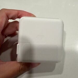 Apple 70W USB-C Power Adapter for MacBook